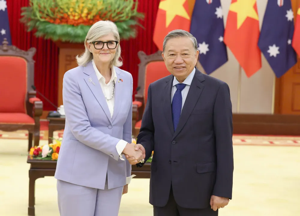 Tổng Bí thư Tô Lâm và Toàn quyền Australia Sam Mostyn tại trụ sở Trung ương Đảng, chiều 10-9. Ảnh: QUANG PHÚC TBT tiep Toan quyen Australia 5.jpg