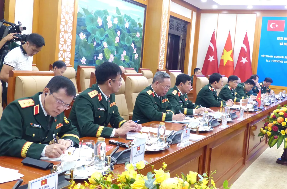 Đoàn Bộ Quốc phòng Việt Nam tham gia hội đàm. Ảnh: TRẦN BÌNH Bo truong QP Tho Nhi Ky 8.JPG
