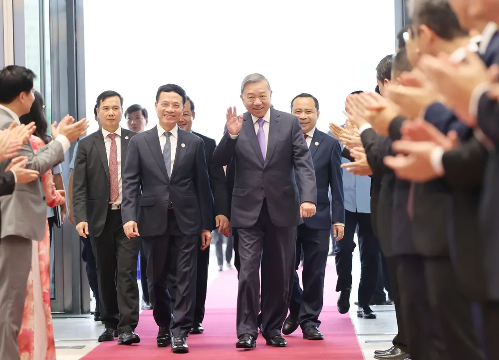 Tổng Bí thư Tô Lâm tới dự sự kiện. Ảnh: QUANG PHÚC Anh Ky niem Bo KHCN 2.jpg