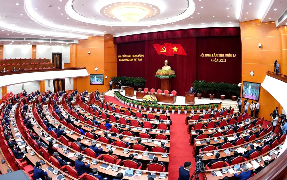 Toàn cảnh phiên bế mạc hội nghị. Ảnh: VIẾT CHUNG Anh HNTW 13 be mạc 6.jpg