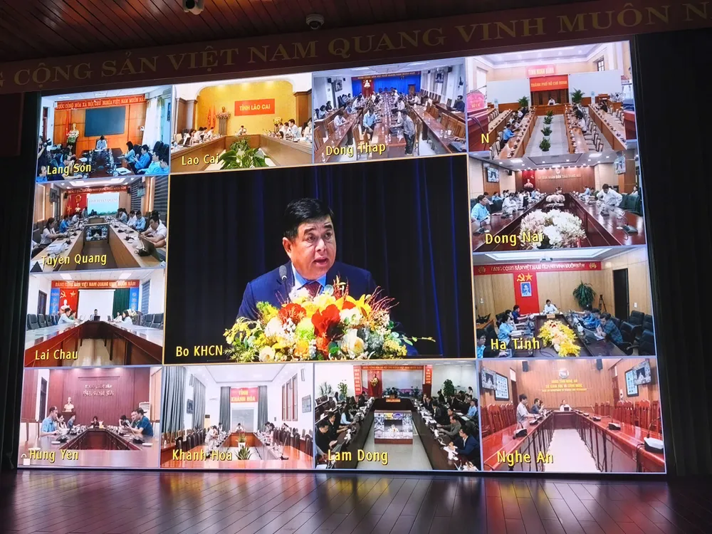 Chương trình được trực tuyến đến tất cả các tỉnh, thành trên cả nước Anh minh hoa Bo KHCN 4.jpg