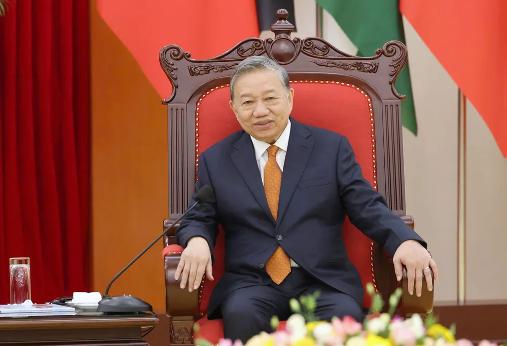 TBT tiep Quoc vuong Jordan 6.jpg