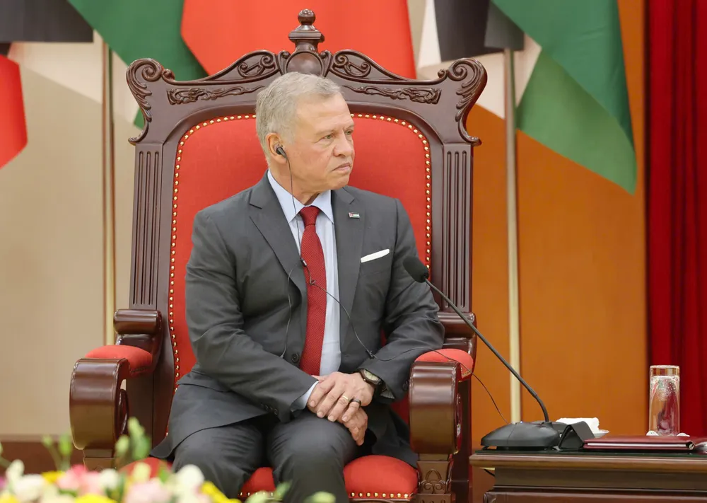 TBT tiep Quoc vuong Jordan 7.jpg