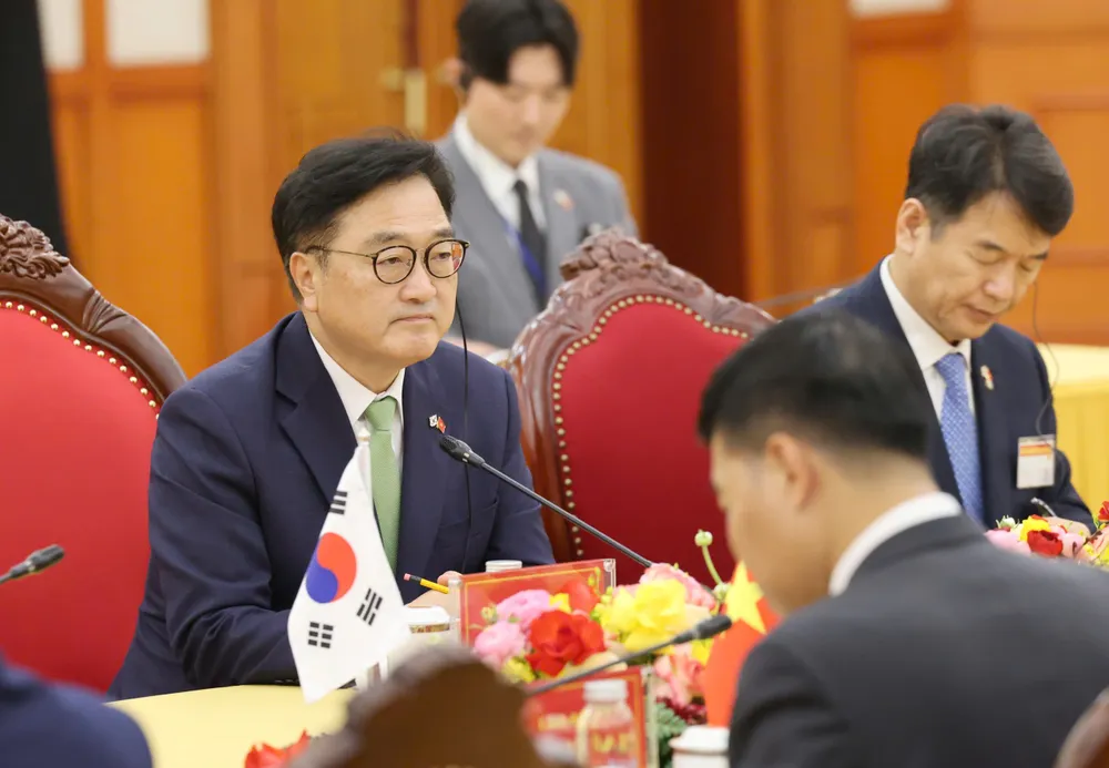 TBT tiep Chu tich QH Han Quoc 2.jpg