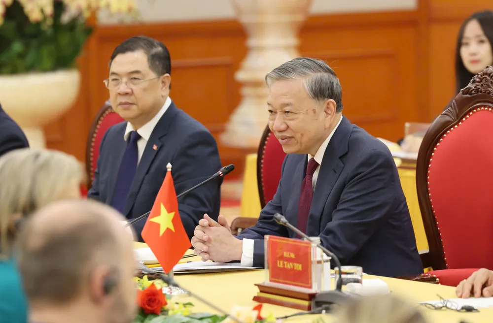 TBT tiep Thuong vien Sec 2.jpg