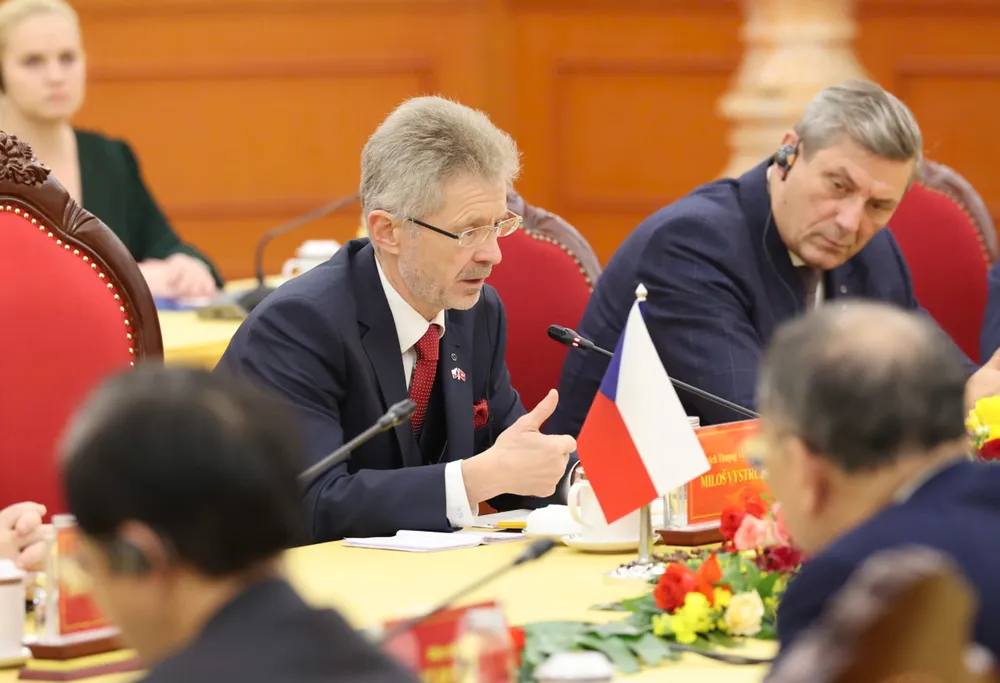 TBT tiep Thuong vien Sec 3.jpg