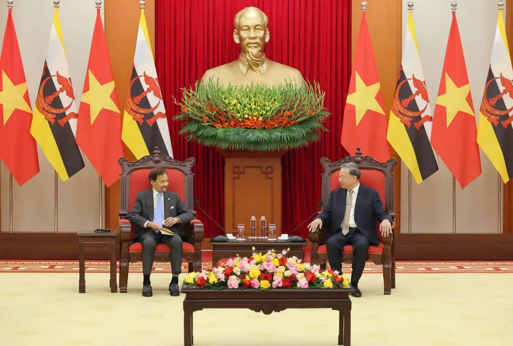 TBT hoi kien Quoc vuong Brunei 1.jpg