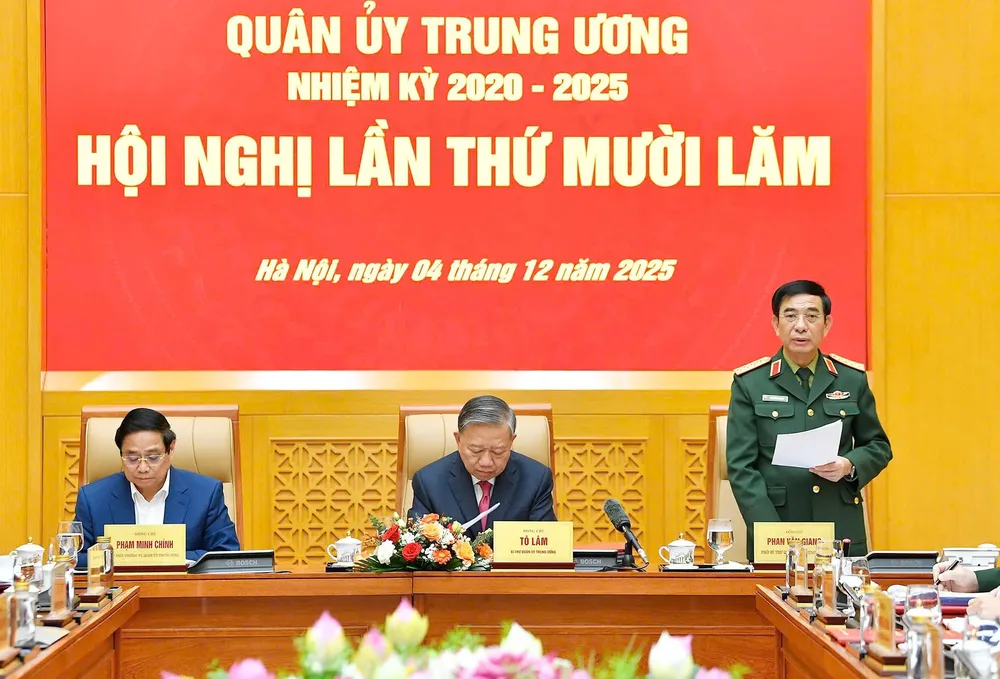 HN Quan uy TW 7.jpg
