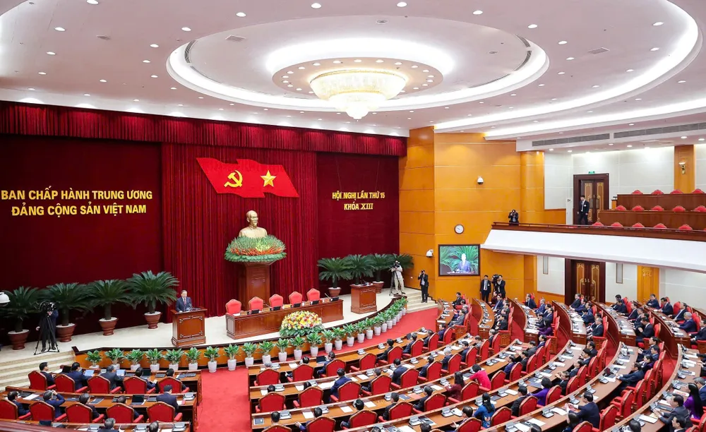 HN Trung uong 15 be mac 6.jpg