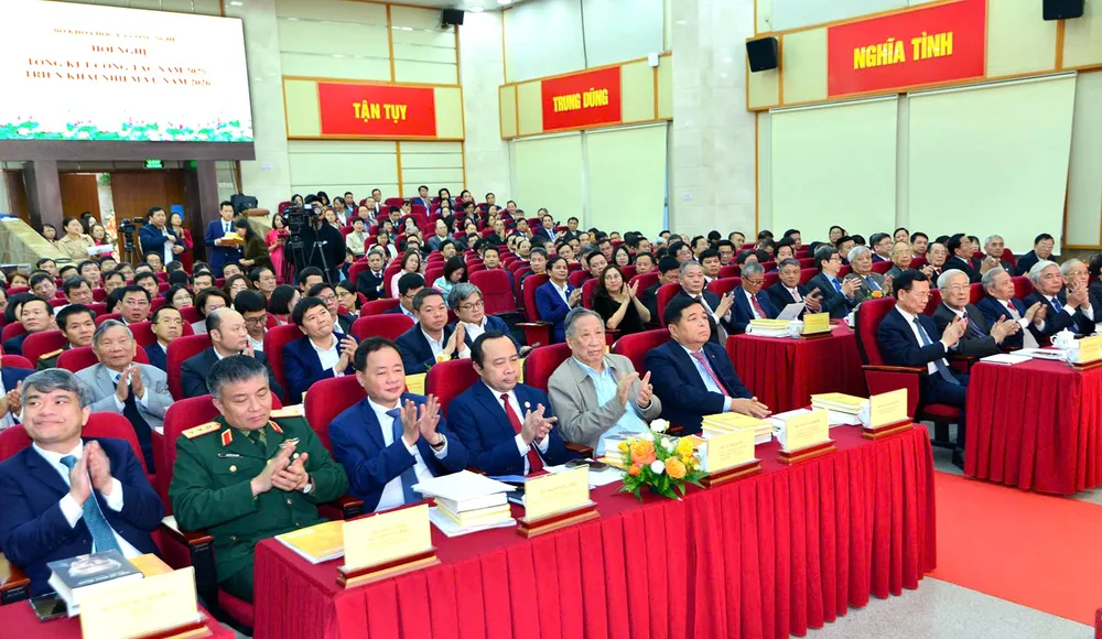 Anh tong ket Bo KHCN 5.jpg