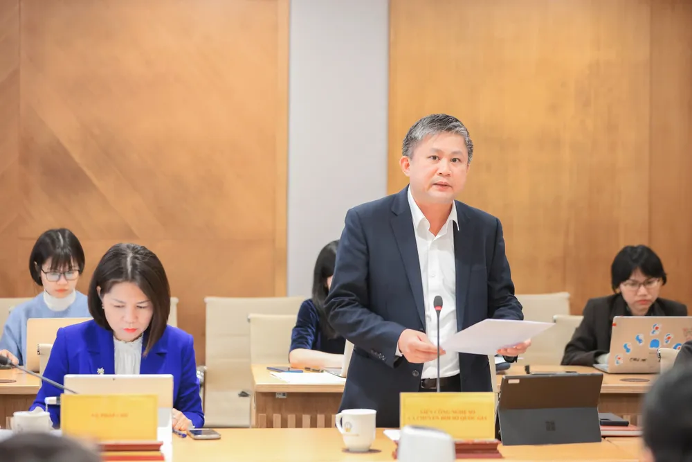 Hop bao Bo KHCN thuong ky 3.jpg