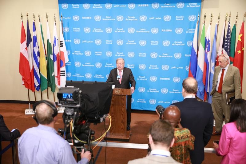 联合国秘书长古特雷斯在位于纽约的联合国总部举行的记者会上讲话。