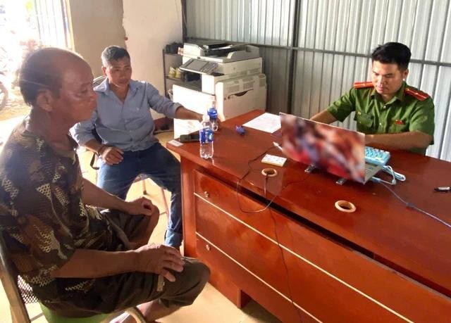 两位勇救投河轻生女子的热心公民。