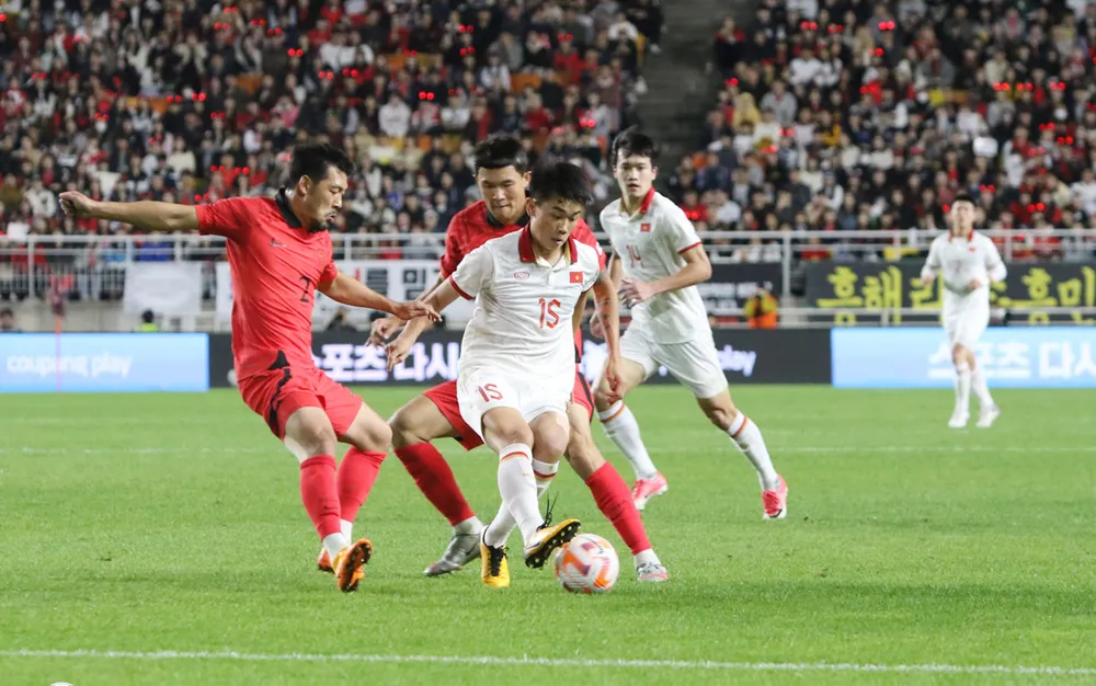 Tham dự vòng loại World Cup 2026 vào tháng 11 là cơ hội để các cầu thủ “ghi điểm” trong cuộc bầu chọn năm nay