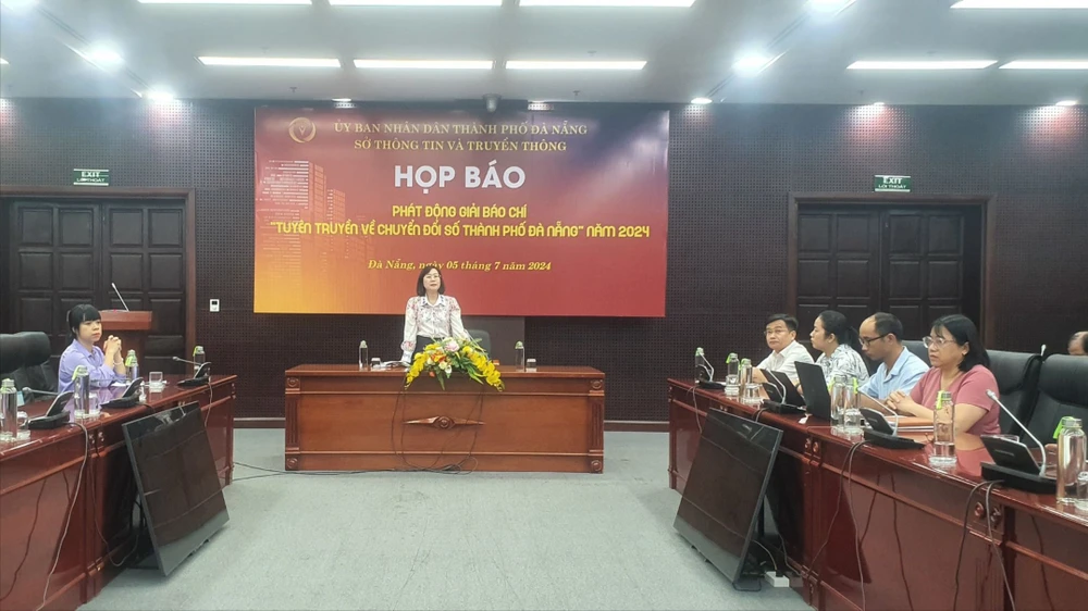 Toàn cảnh họp báo. Ảnh: XUÂN QUỲNH