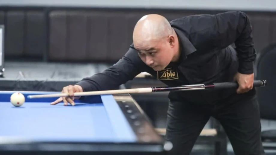 Nhùng nhằng quản lý làng billiards thế giới