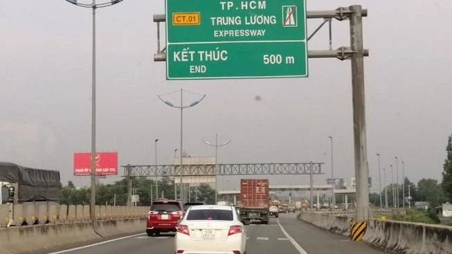 Đường bộ cao tốc TPHCM - Trung Lương sẽ được nâng cấp, mở rộng