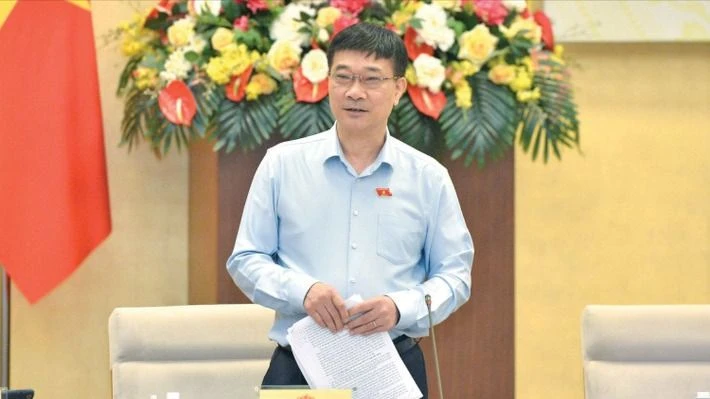 Phó Chủ tịch Quốc hội Vũ Hồng Thanh phát biểu tại phiên họp toàn thể Ủy ban Kinh tế và Tài chính