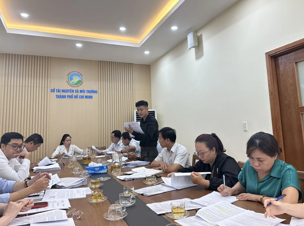 Một buổi làm việc của Tổ công tác 5013 với chủ đầu tư dự án Z5A.jpg