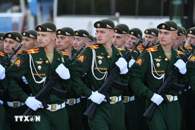 Quân nhân tham gia Lễ duyệt binh Kỷ niệm 80 năm Ngày Chiến thắng phátxít tại Moscow, Nga ngày 9-5-2025. Ảnh: THX/TTXVN ttxvn-nga-duyet-binh-ky-niem-80-nam-ngay-chien-thang-phat-xit-8022222-4-9349.jpg