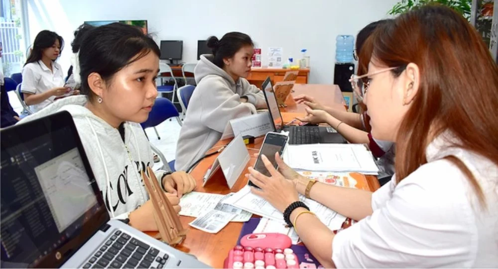 Học đại học không chỉ đơn thuần là lấy bằng. Đó là quá trình giúp các em hiểu sâu và hệ thống về lĩnh vực mình yêu thích... Screenshot (28).png