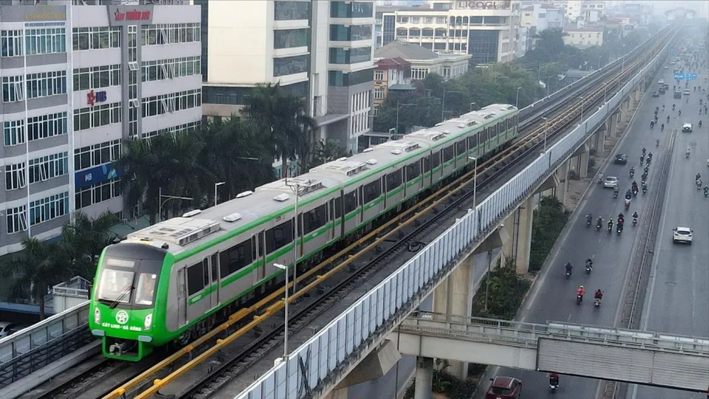 Làm rõ sự cố 2 tuyến metro của Hà Nội dột nước và dừng tàu đột ngột