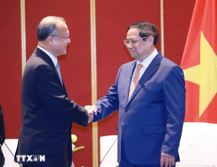 Thủ tướng Phạm Minh Chính tiếp ông Jonathan Choi, Chủ tịch Tập đoàn Sunwah. (Ảnh: Dương Giang/TTXVN) Screenshot 2025-06-24 213219.png