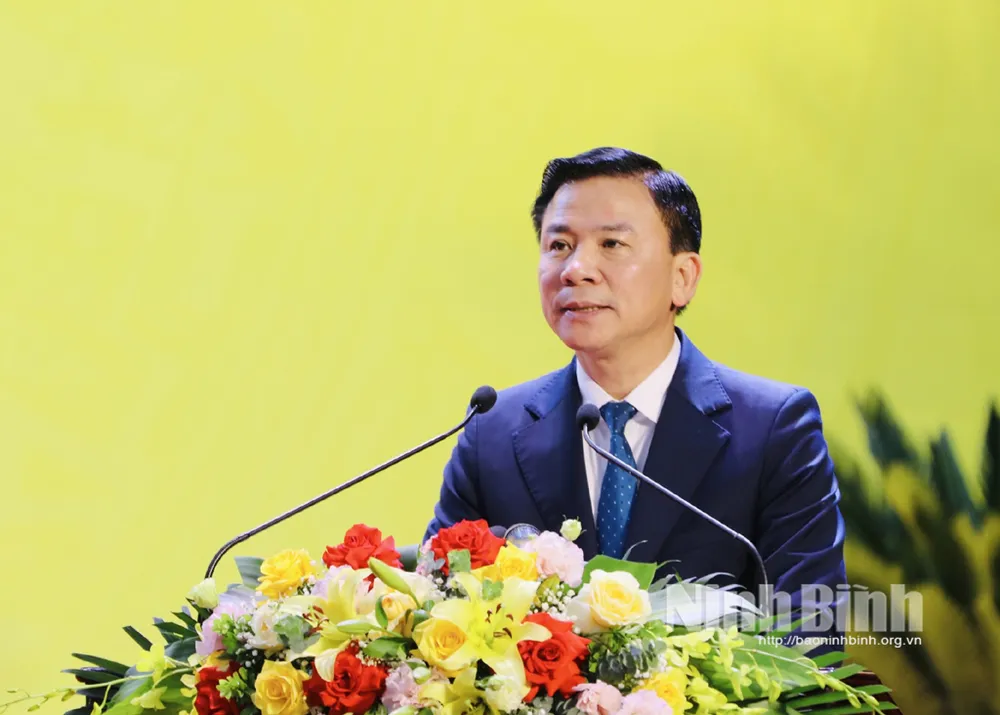 Đồng chí Đỗ Trọng Hưng, Ủy viên Trung ương Đảng, Phó Trưởng Ban Tổ chức Trung ương công bố các Nghị quyết, Quyết định của Trung ương đối với sáp nhập tỉnh trong-hung_1751248885818.jpg