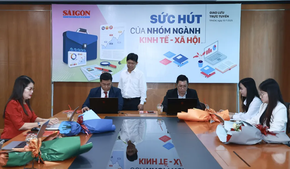 Các khách mời tại buổi giao lưu e1e806a7b18607d85e97.jpg