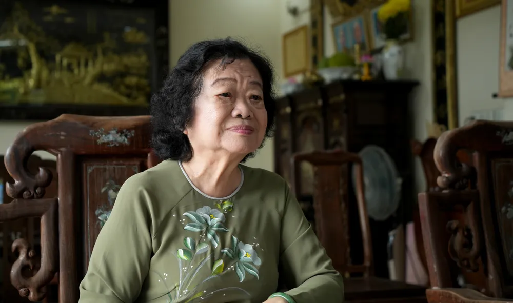 Nguyên Phó Chủ tịch nước Trương Mỹ Hoa kể lại một thời gian truân, bị địch bắt tù đày Bà Trương Mỹ Hoa hồi ức lại một thời gian truân, bị địch bắt tù đày sống không bằng chết.jpg