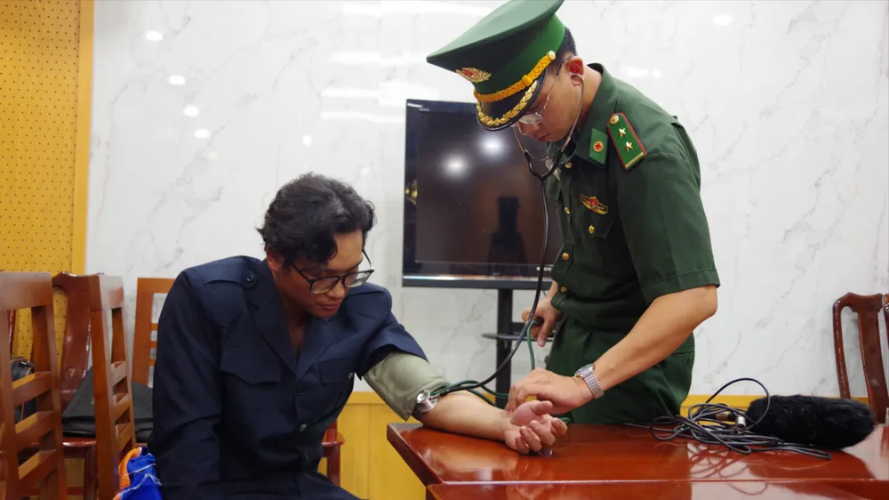 Lực lượng Quân y BĐBP TPHCM khám sức khỏe cho thuyền viên tàu GT Unity bị nạn trên biển ẢNH 3.JPG