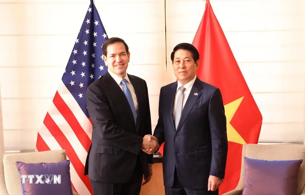 Chủ tịch nước Lương Cường tiếp Ngoại trưởng Hoa Kỳ Marco Rubio. (Ảnh: TTXVN) chu-tich-nuoc-luong-cuong-ngoai-giao-hoa-ky-2.jpeg.jpg