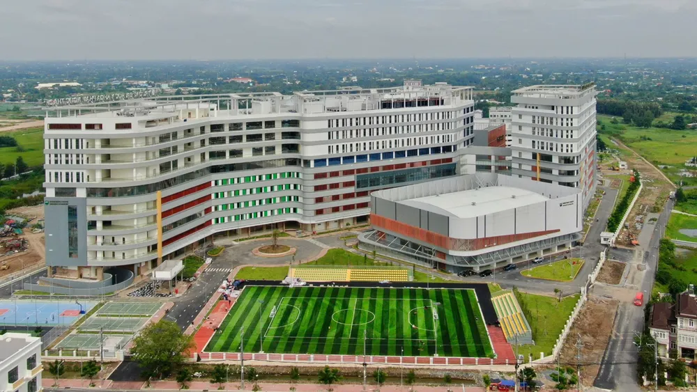 Trường Đại học Y khoa Phạm Ngọc Thạch - cơ sở 2 được xây dựng tại Cụm y tế Tân Kiên, với tổng mức đầu tư hơn 2.400 tỷ đồng từ ngân sách TPHCM F4d.jpg
