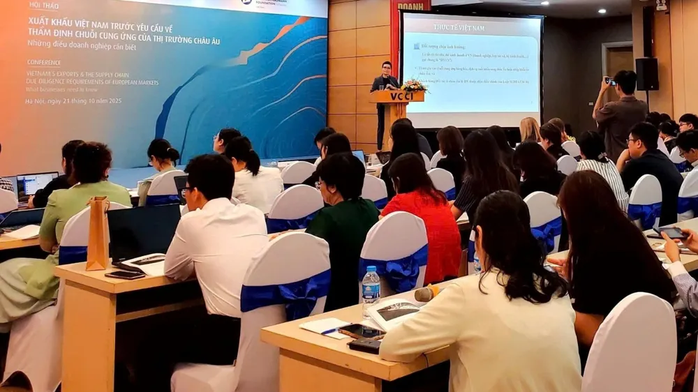 Quang cảnh hội thảo 4ce27677-8b13-4317-afb4-2e9a09fb9e4b.jpg