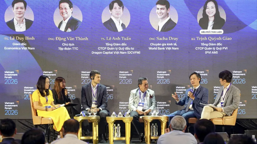 Quang cảnh diễn đàn