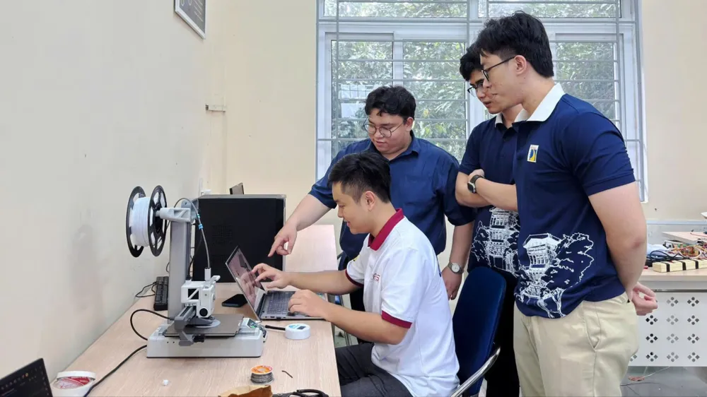 Nhóm sinh viên Trường Đại học Bách khoa (Đại học Đà Nẵng) ứng dụng AI nâng tầm chẩn đoán bệnh phổi