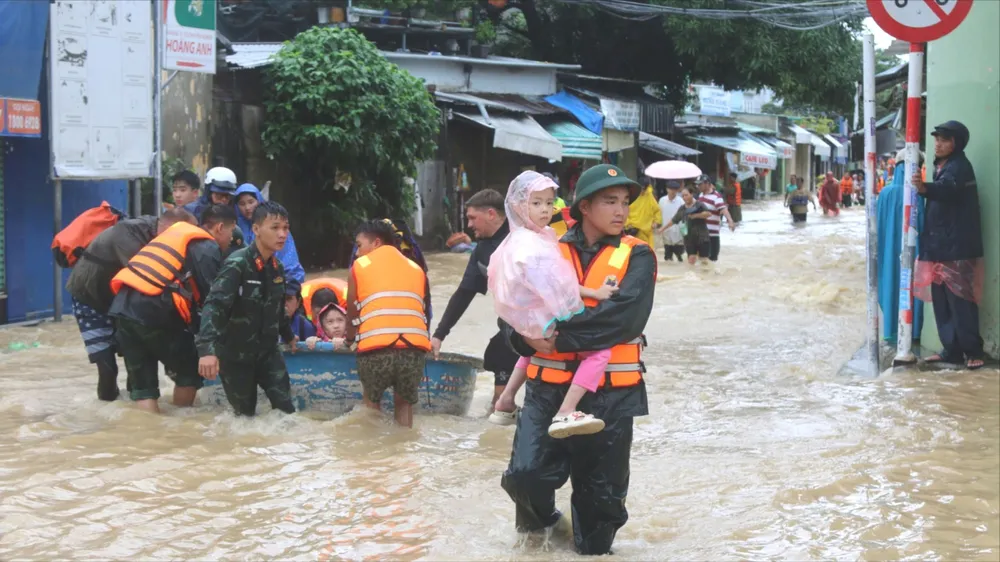 Tỉnh Khánh Hòa tiếp tục ghi nhận nhiều thiệt hại do mưa lũ gây ra