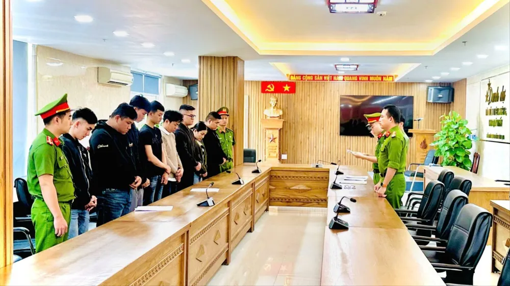 Các đối tượng tại cơ quan điều tra. Ảnh: CACC