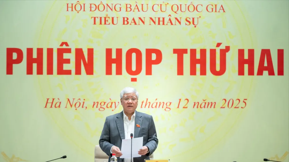 Phó Chủ tịch Thường trực Quốc hội, Phó Chủ tịch Thường trực Hội đồng Bầu cử quốc gia, Trưởng Tiểu ban Nhân sự Đỗ Văn Chiến phát biểu