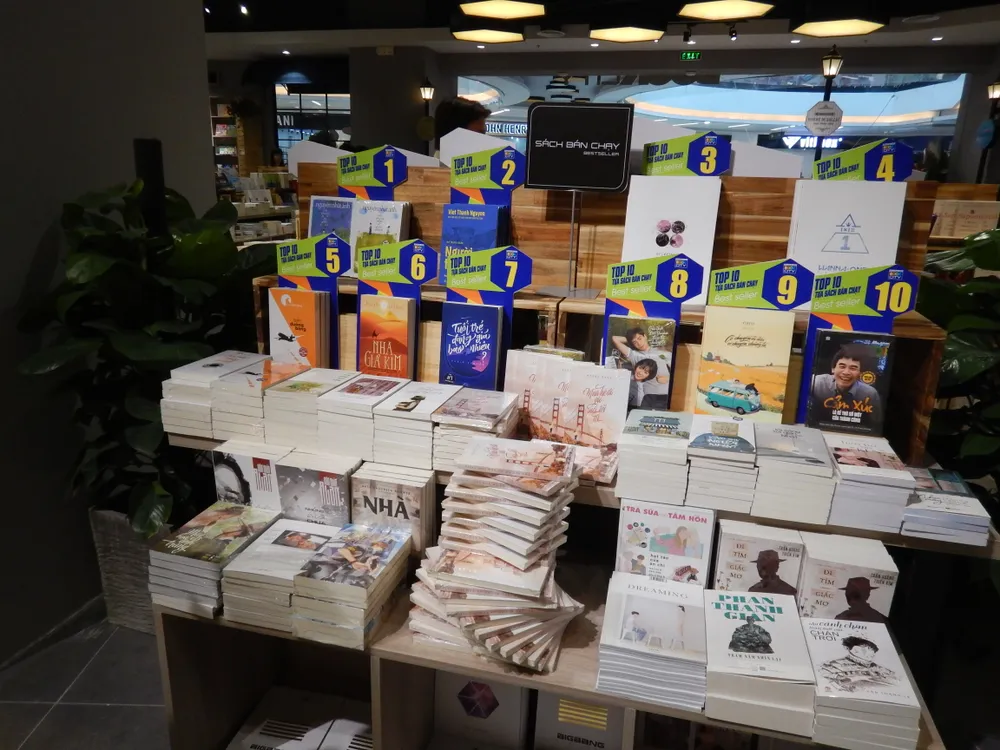 Ngỡ ngàng vẻ đẹp của TP sách châu Âu vừa đến với bạn đọc TP Hồ Chí Minh ảnh 3