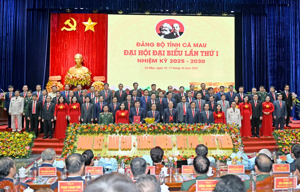 Ban Chấp hành Đảng bộ tỉnh Cà Mau lần thứ I, nhiệm kỳ 2025-2030 ra mắt tại Đại hội ban-chap-hanh-dnag-bo-ca-mau-3-3980-4247.jpg