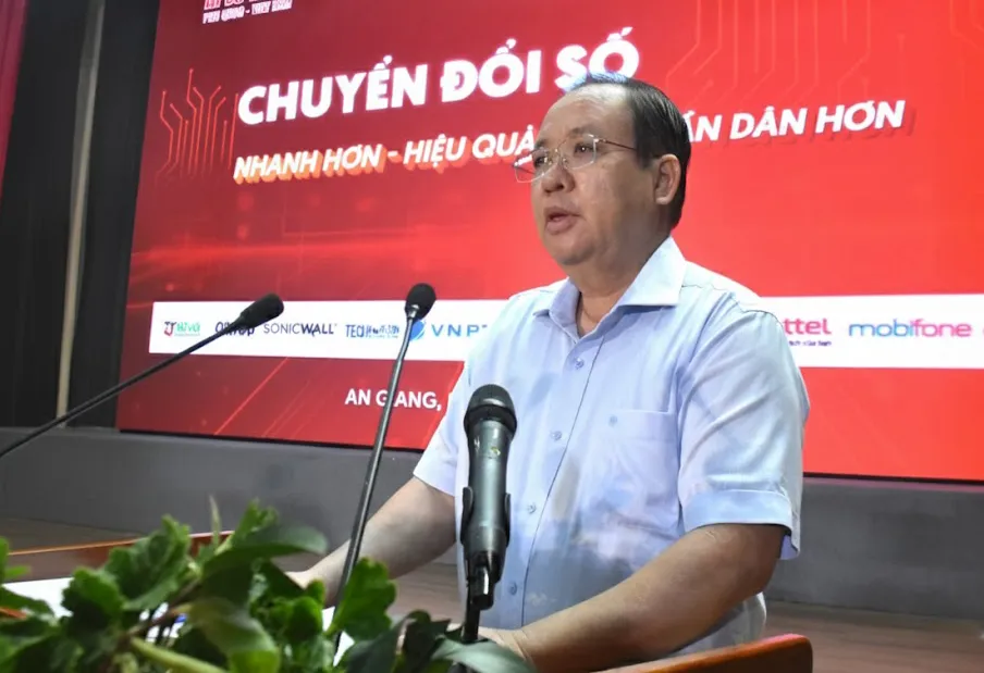 Phó Chủ tịch Thường trực UBND tỉnh An Giang Nguyễn Thanh Phong phát biểu khai mạc hội thảo. Ảnh: NAM KHÔI