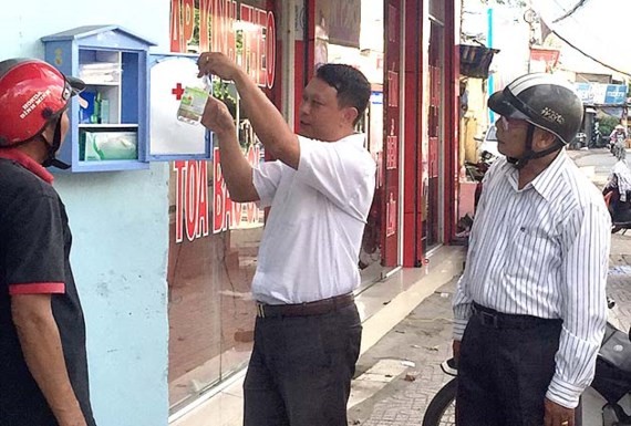 Red Cross Society in district 8 installs medicine cabinets