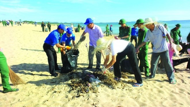 Despite many bilateral and multilateral co-operation mechanisms on water resource development and protection, Vietnam still lacks the ability to maintain autonomy and satisfy its water needs (Photo: giaothongvantai.vn)