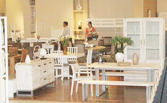 Annual furniture fair takes place in HCMC