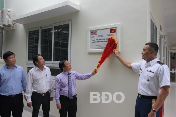 At the launching ceremony of Nhon Binh health care station (Photo: baobinhdinh.vn)