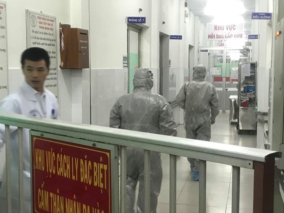 Vice Health Minister rushes to Cho Ray Hospital as two  nCoV cases reported