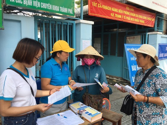 HCMC aims to encourage 60,000 residents to buy health insurance ảnh 1 HCMC aims to encourage 60,000 residents to buy health insurance ảnh 1