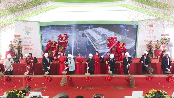 At the groundbreaking ceremony (Photo: SGGP)