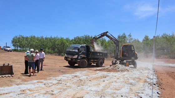 Land bubble drives investors into despairs ảnh 1 Land bubble drives investors into despairs ảnh 1